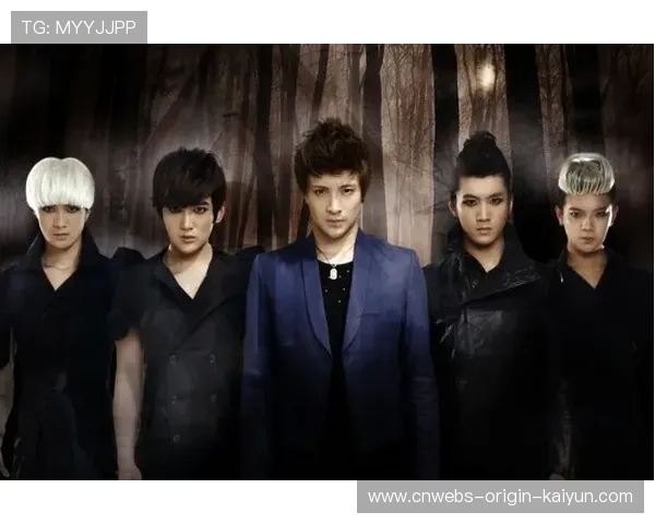 男团十米台“炸裂一跳”全场震撼:赵仁杰单跳高分98.05,零水花引爆全场 男团十米台“炸裂一跳”全场震撼:赵仁杰单跳高分98.05,零水花引爆全场