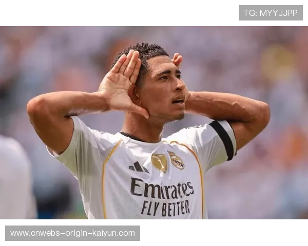 皇马训练中重点演练中场推进,贝林厄姆持球主导全场 皇马训练中重点演练中场推进,贝林厄姆持球主导全场